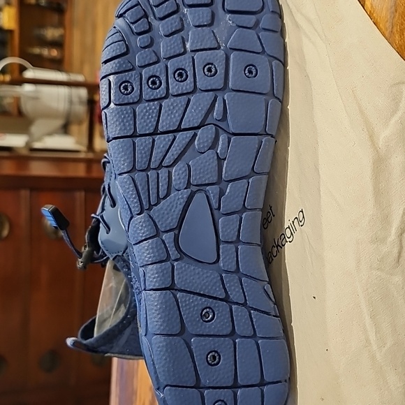 💖 HIKE LORAX FOOTWEAR  Shoes (Navy/Powder Blue). (💲price reduced!) 💖 - Picture 4 of 11